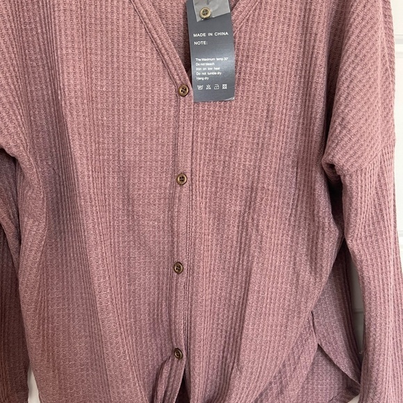 IWOLLENCE Women’s Dusty Rose Top Size Medium NWT - Picture 2 of 5